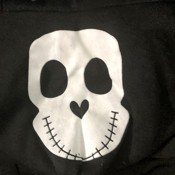 Dog skeleton hoodie! - Picture 3 of 6